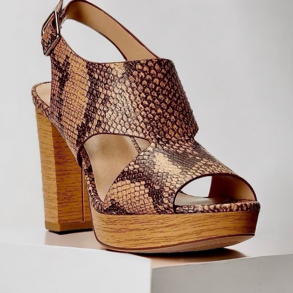 Lauren by Ralph Lauren Brown Snake Print Wedges 7.5 heels Sandals